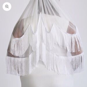 Madison Chamberlain custom Stevie veil- ivory net and ivory fringe